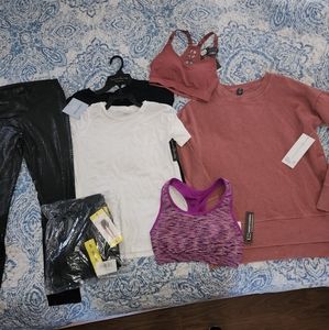 New Women's workout clothes sweater leggings biker shorts sports bras small